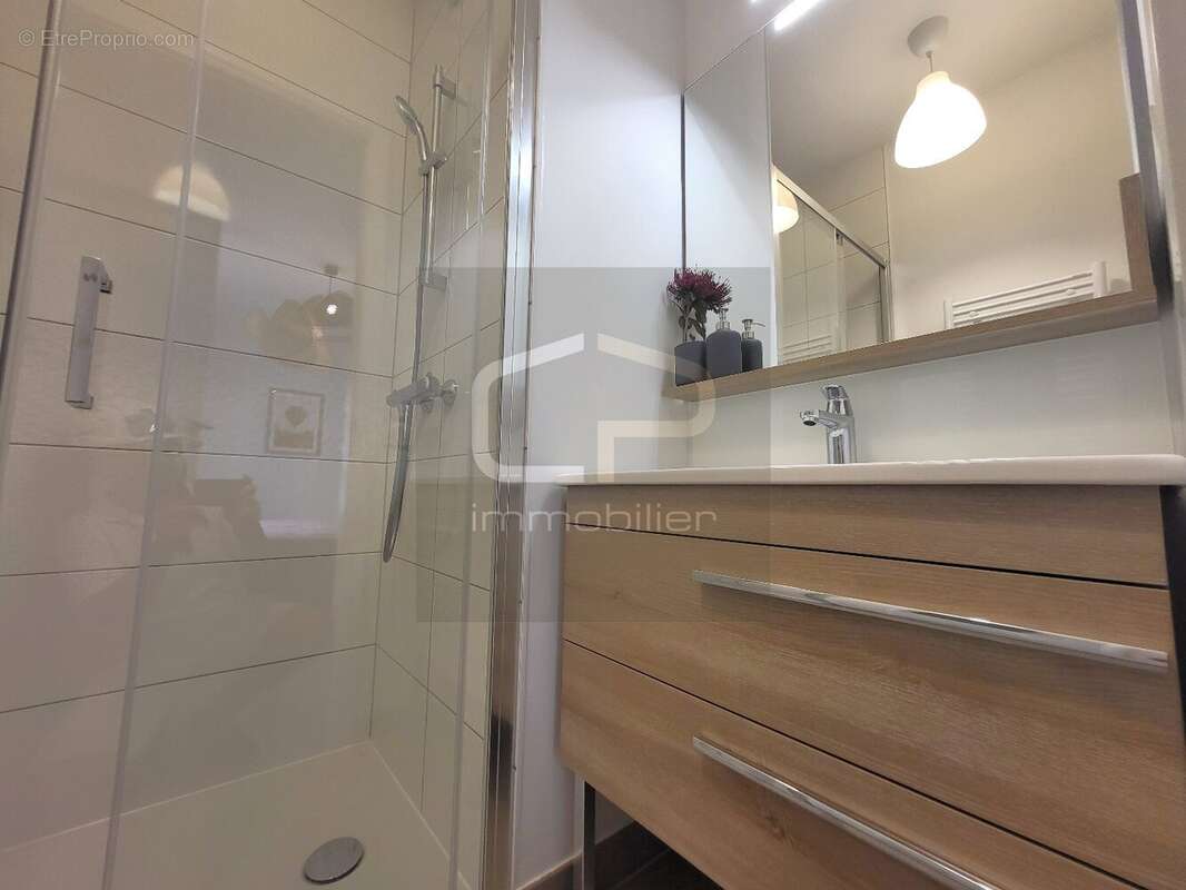 Appartement T4 contemporain  90,57 m²  Annecy-le-Vieux proche lac - photo 9