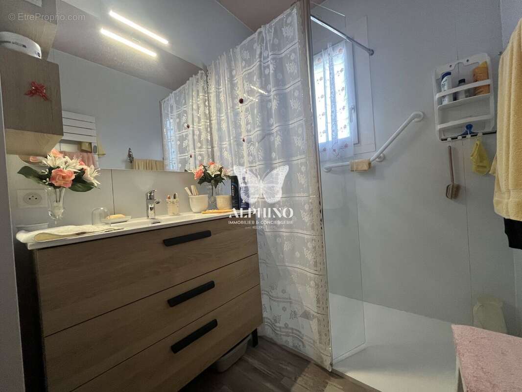 Maison à SAINT-JUNIEN