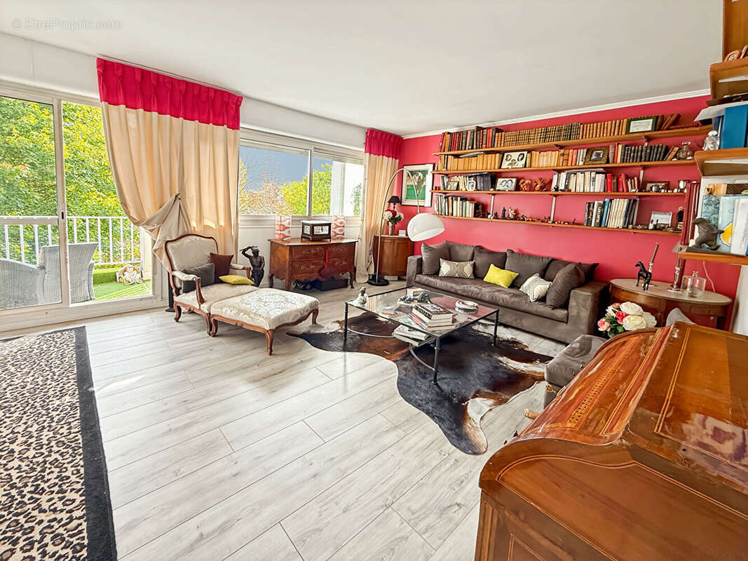 Appartement à GARCHES