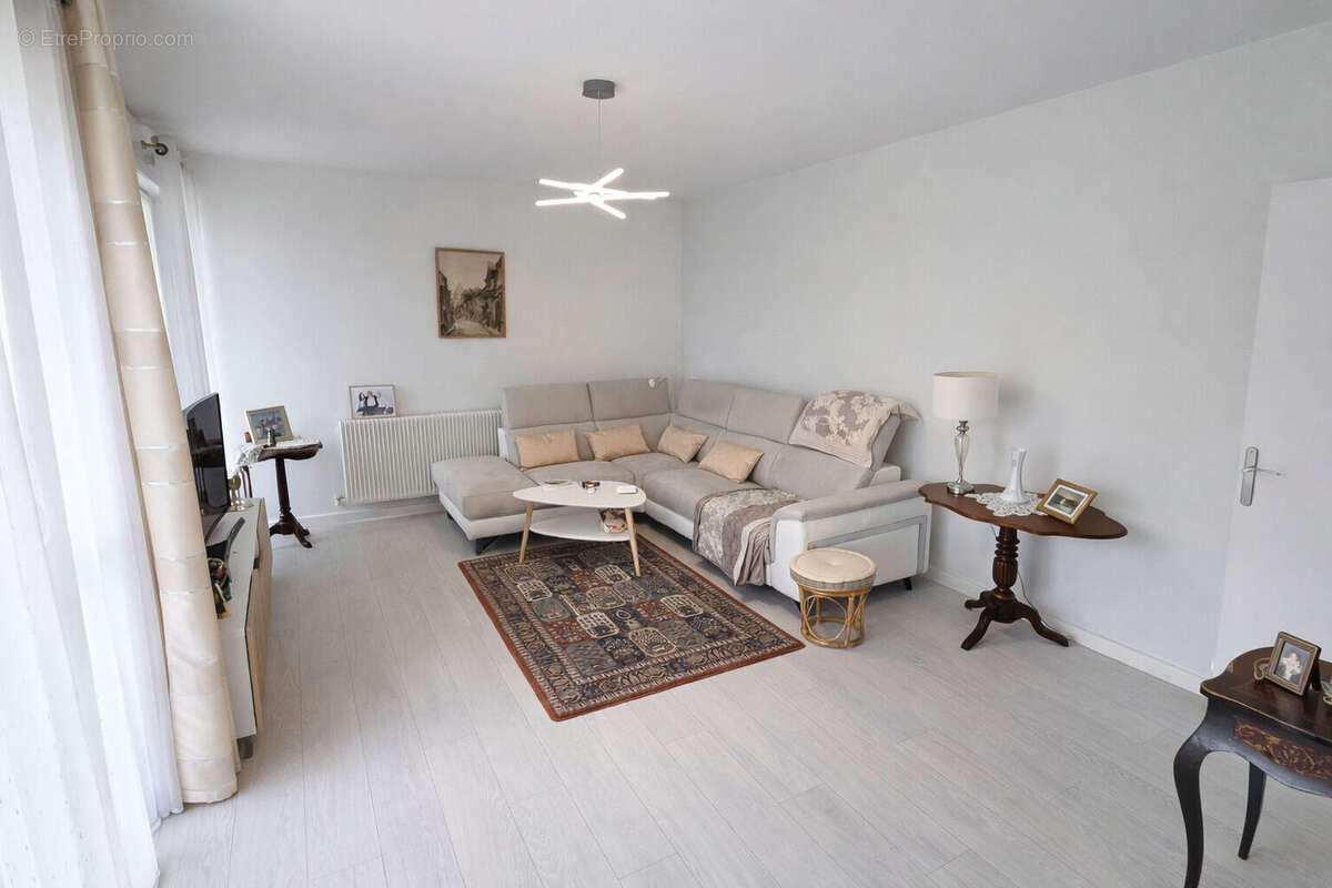 Appartement à TORCY