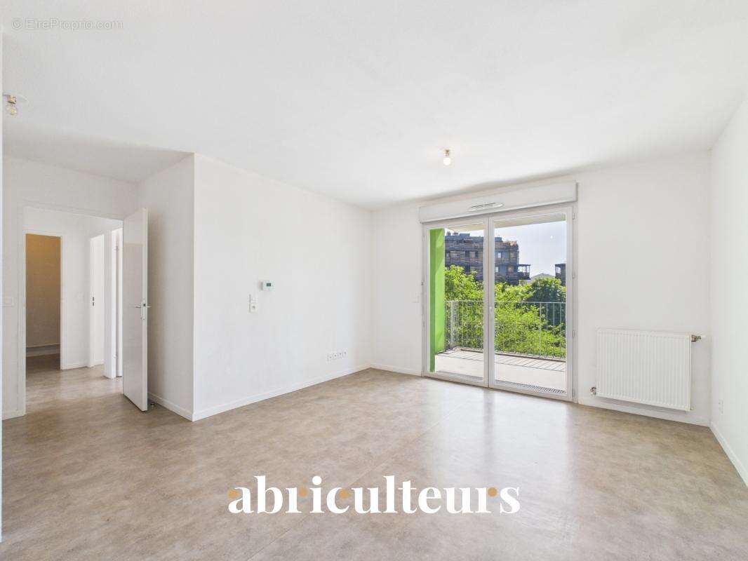 Appartement T3 lumineux de 57 m² avec Terrasse en vente à Cenon (33150) - photo 3