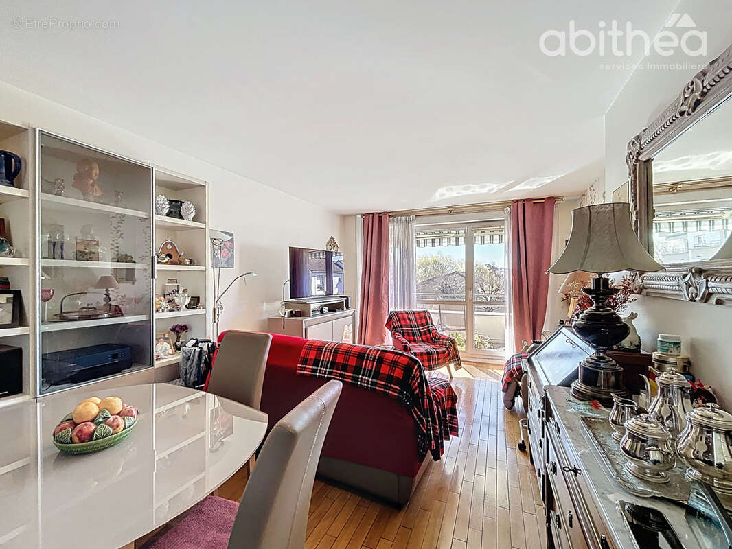 Appartement à CHOISY-LE-ROI