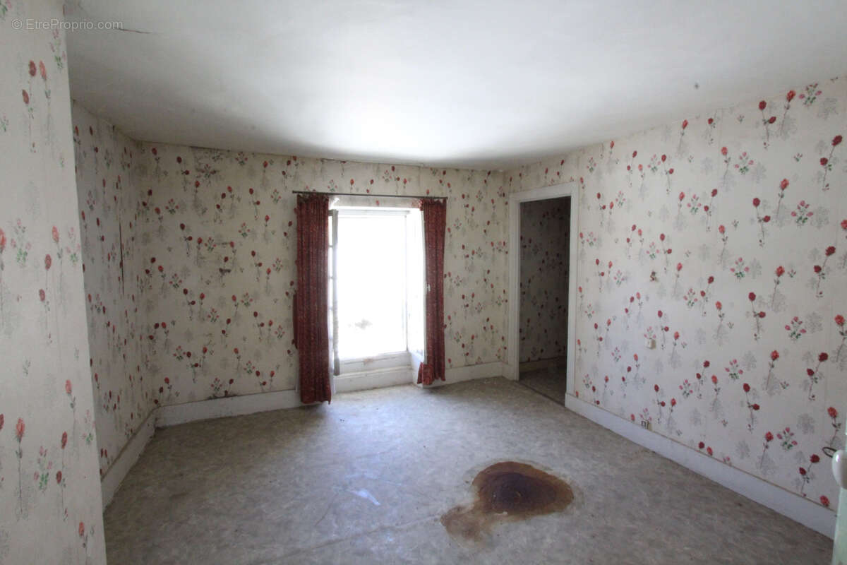 Maison à LA CHARITE-SUR-LOIRE