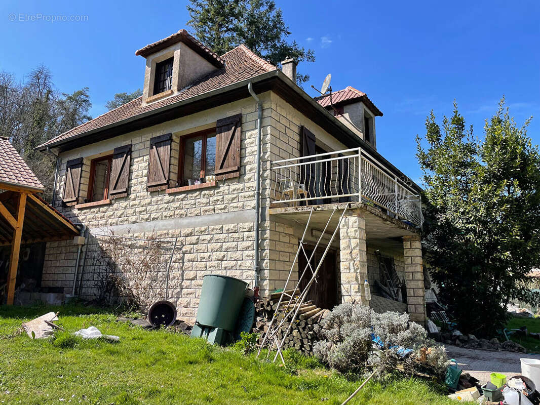 Maison à ABBEVILLE-LA-RIVIERE