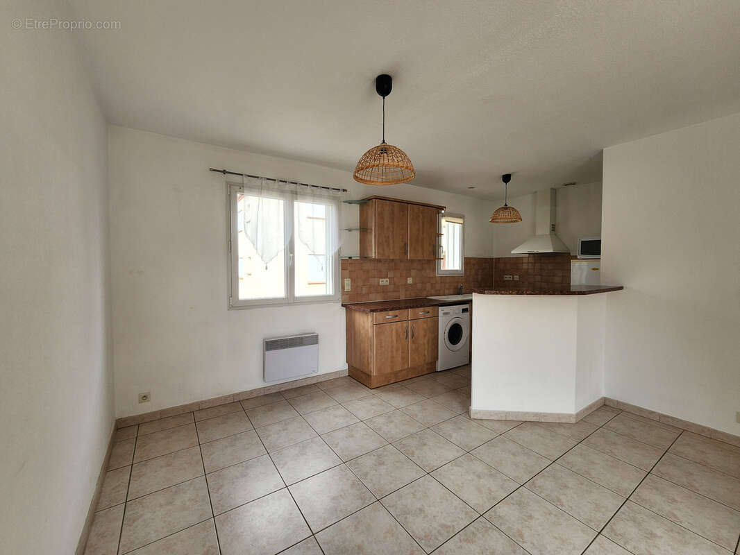 Perpignan sud: appartement t2 avec parking et terrasse - photo 3