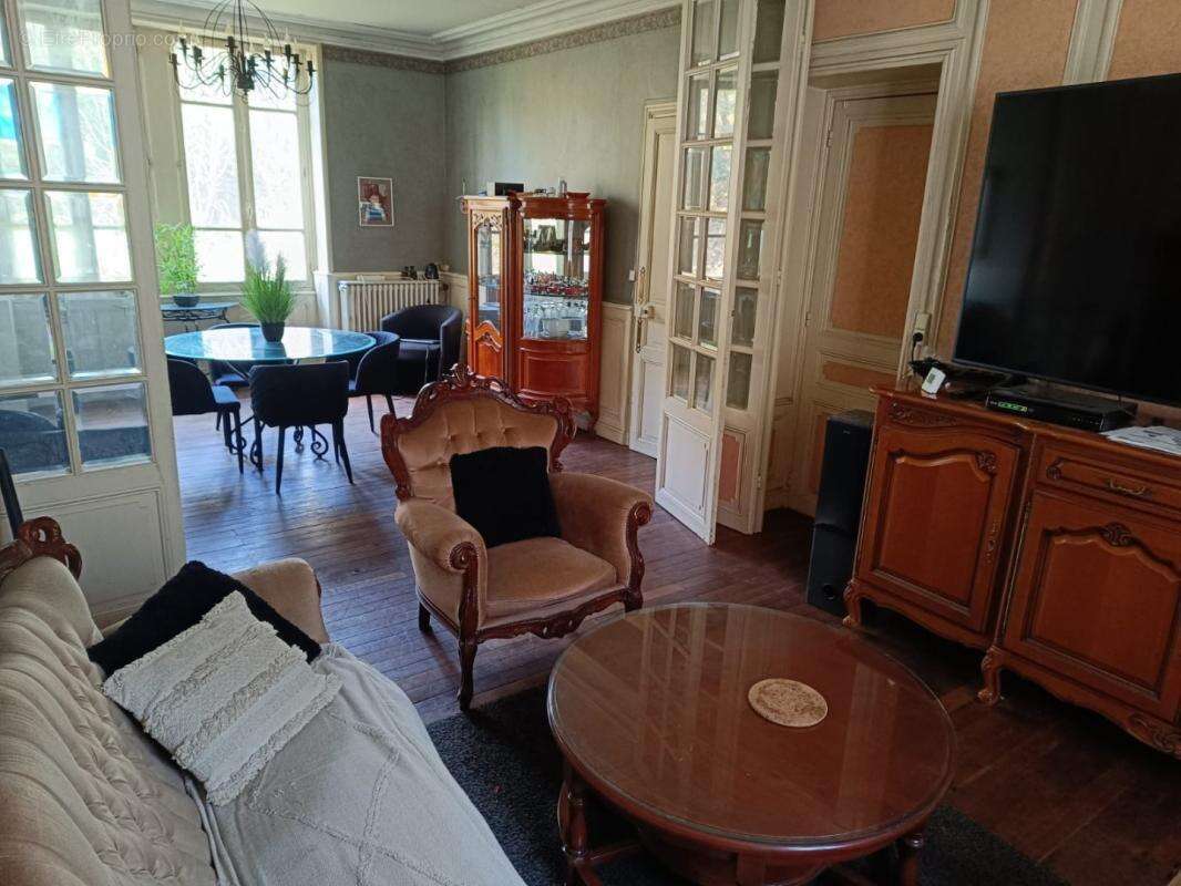 Maison à ARGENTON-SUR-CREUSE