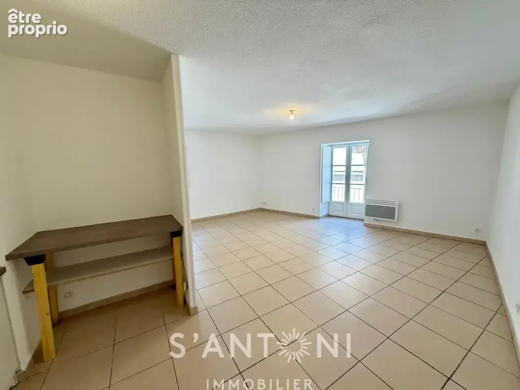 Agde centre-ville  appartement t3 de 60,66 m² avec ascenseur - photo 2