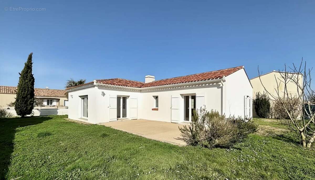 Maison à SAINT-MICHEL-EN-L'HERM