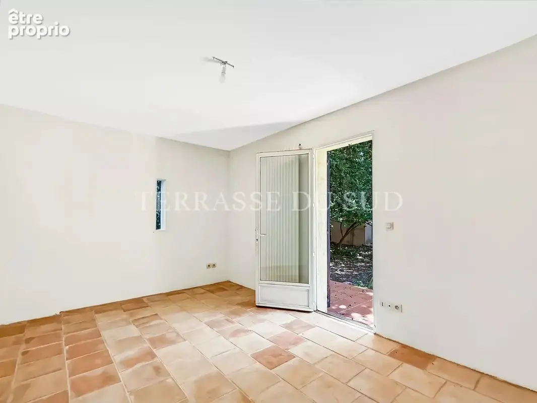 Vente Maison 10 Pièces de 229 m2 sur Parcelle de 2 558 m2 avec Terrasses, Piscine, Garages, au Calme Absolu - Puyricard - Aix en - photo 18