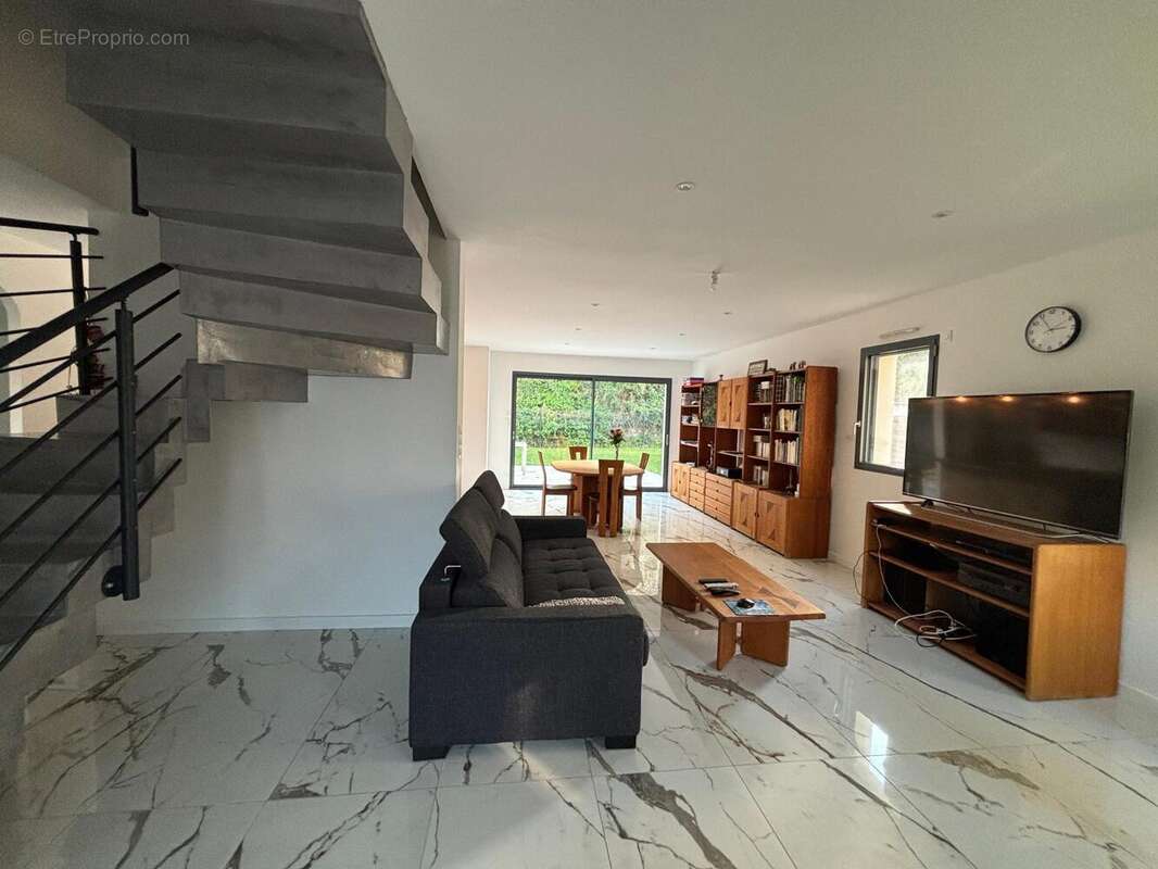 Photo 3 - Maison à MONTLOUIS-SUR-LOIRE