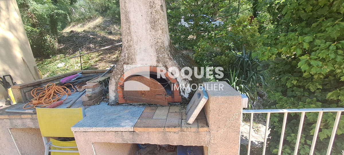 A VENDRE, Proche Lodève, Maison 159 m2 en pleine nature sur 6002 m2 de terrain attenant - photo 9