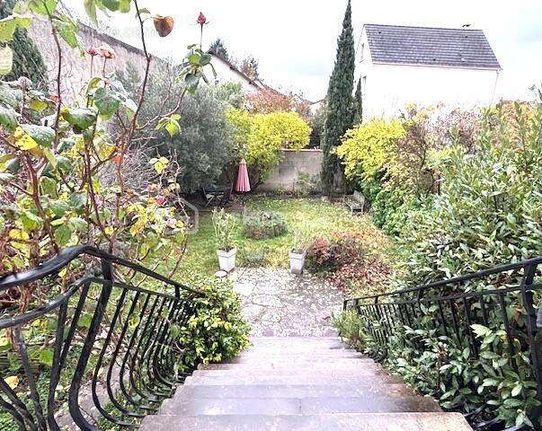 Maison à BRY-SUR-MARNE