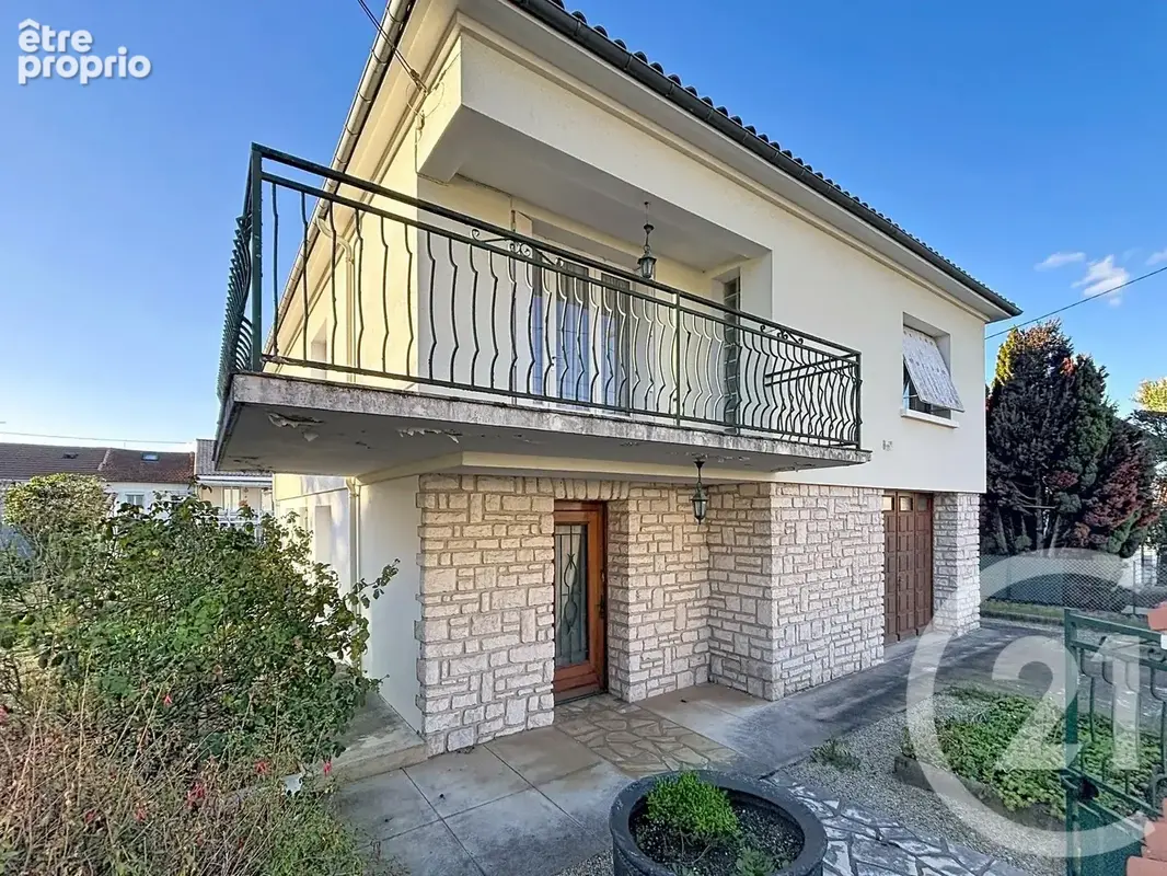 Maison 7 pièces 148 m² à vendre à Soyaux (16800) - photo 1