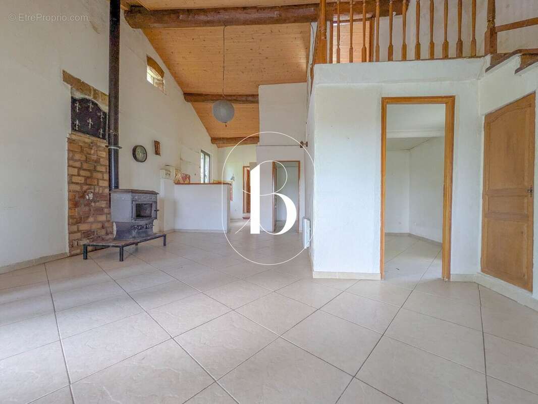 Maison 87 m² à Barjac  - photo 9