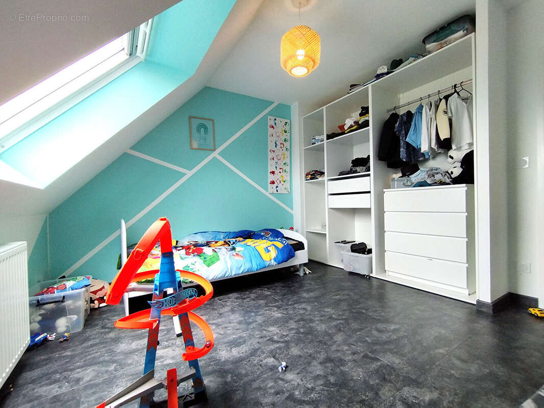 Maison à LA VILLE-AUX-DAMES