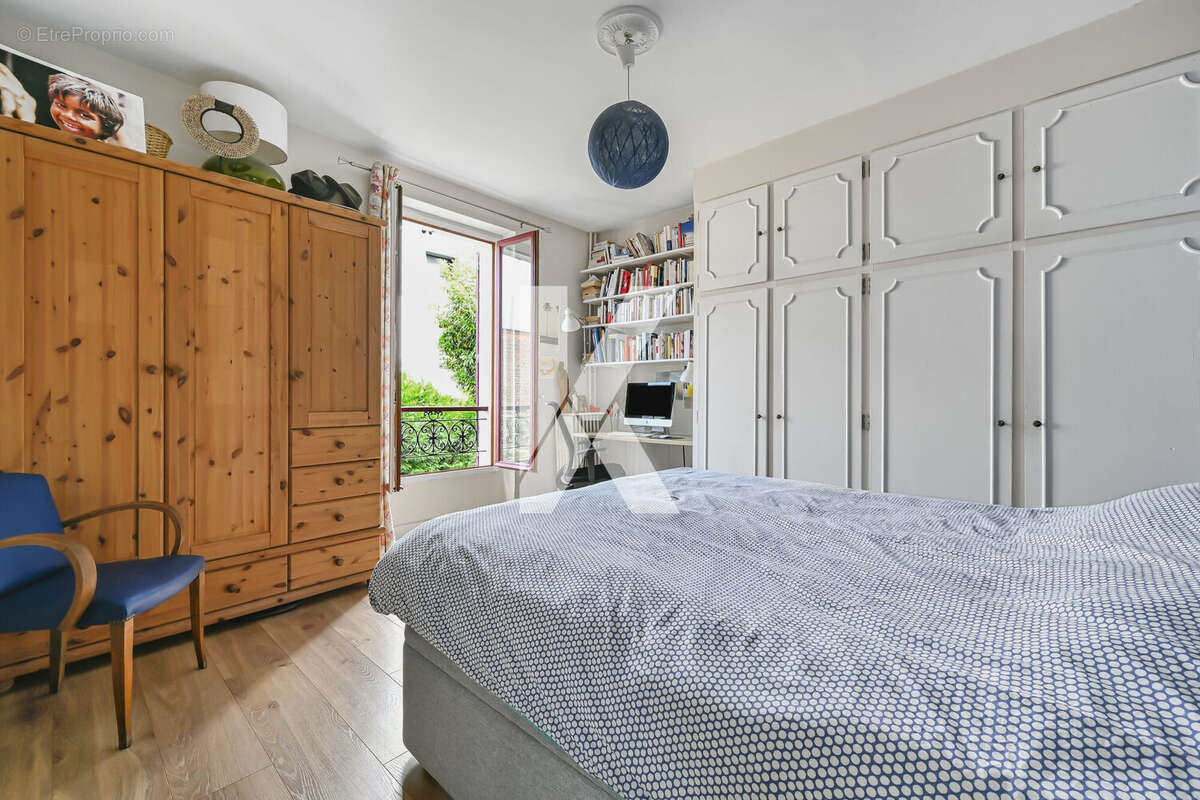 Chambre - Appartement à ASNIERES-SUR-SEINE