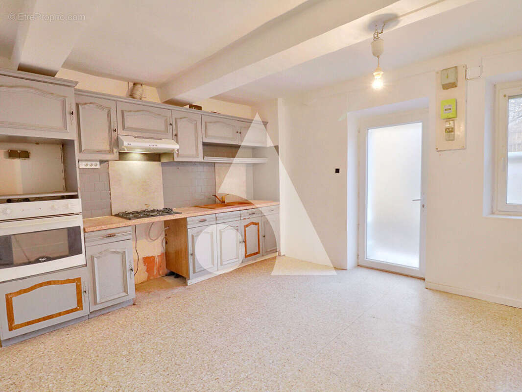 Maison à BEAUMONT-DE-PERTUIS