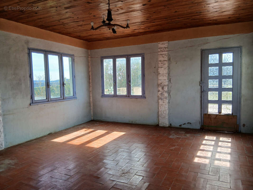 Maison à SAINT-CHRISTOL-LES-ALES