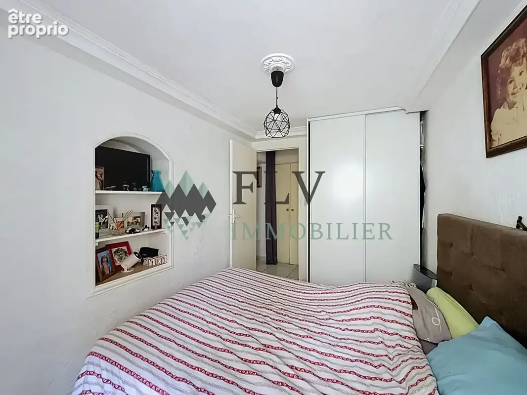 À vendre Appartement avec dépendances atypiques - photo 5