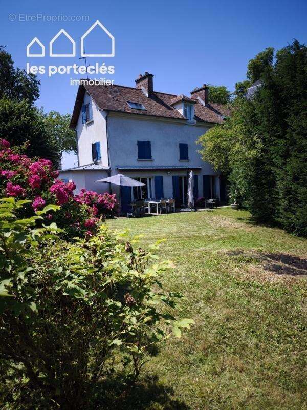 Demeure ancienne rénovée  11 pièces - 7 chambres - photo 2