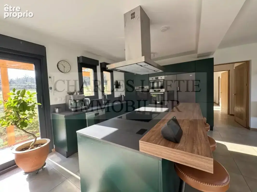 Superbe maison contemporaine de 155 m² sur un terrain de 6700 m² - photo 8