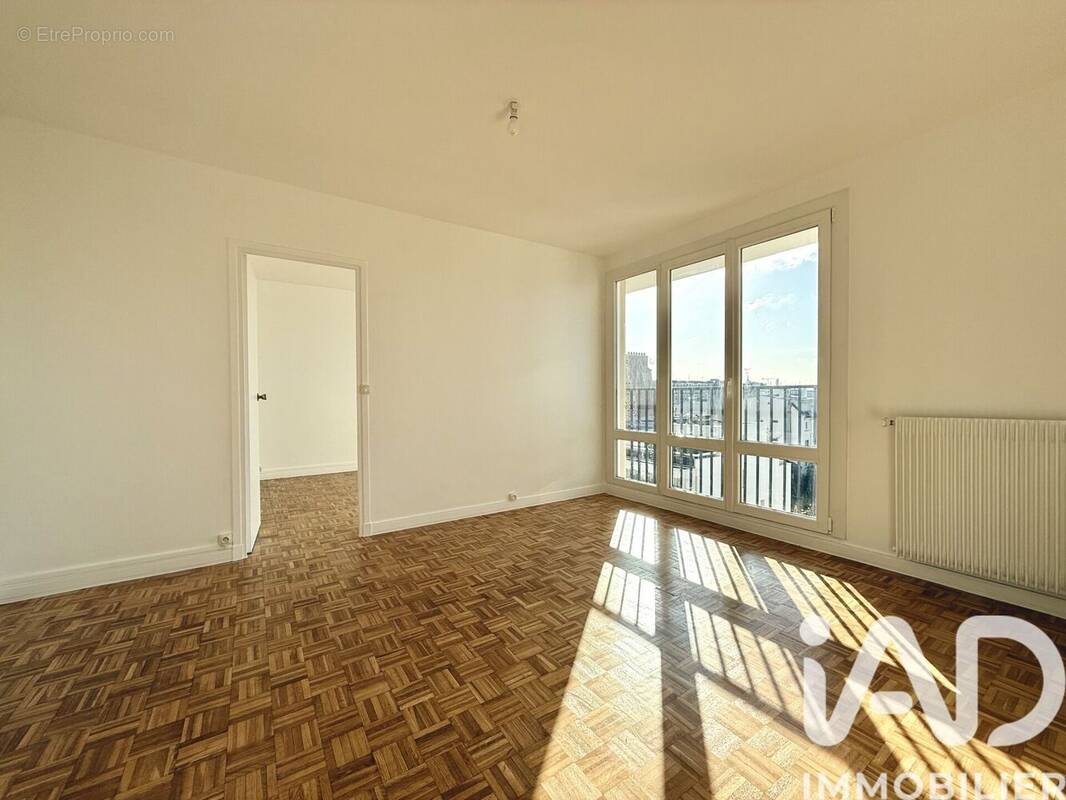 Photo 1 - Appartement à COURBEVOIE