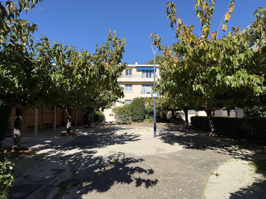 Appartement à LA VALETTE-DU-VAR