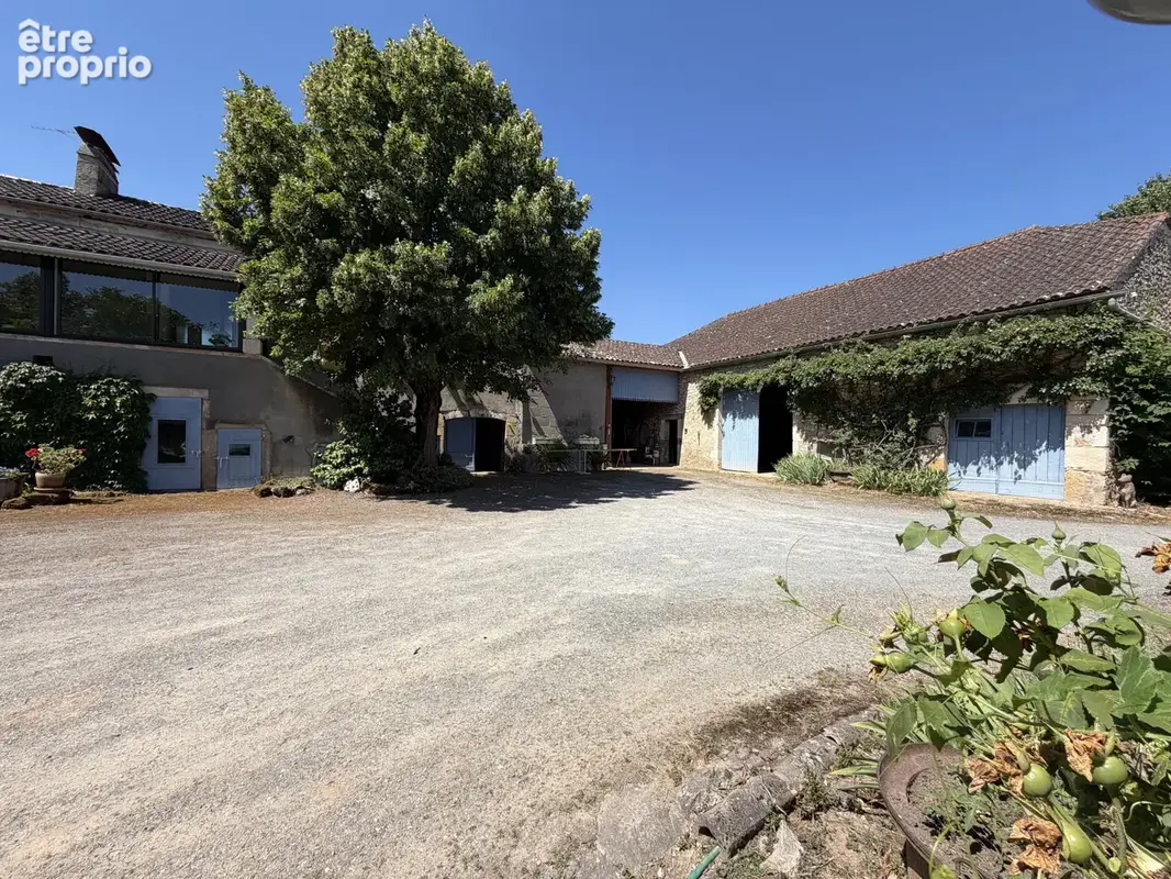 Propriété 5 chambres avec plusieurs dépendances - photo 4