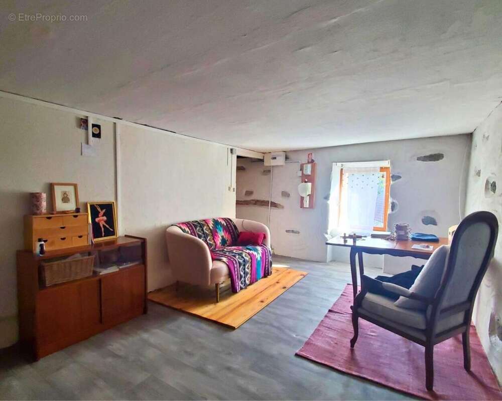 Maison 71 m² à Aydat  - photo 3