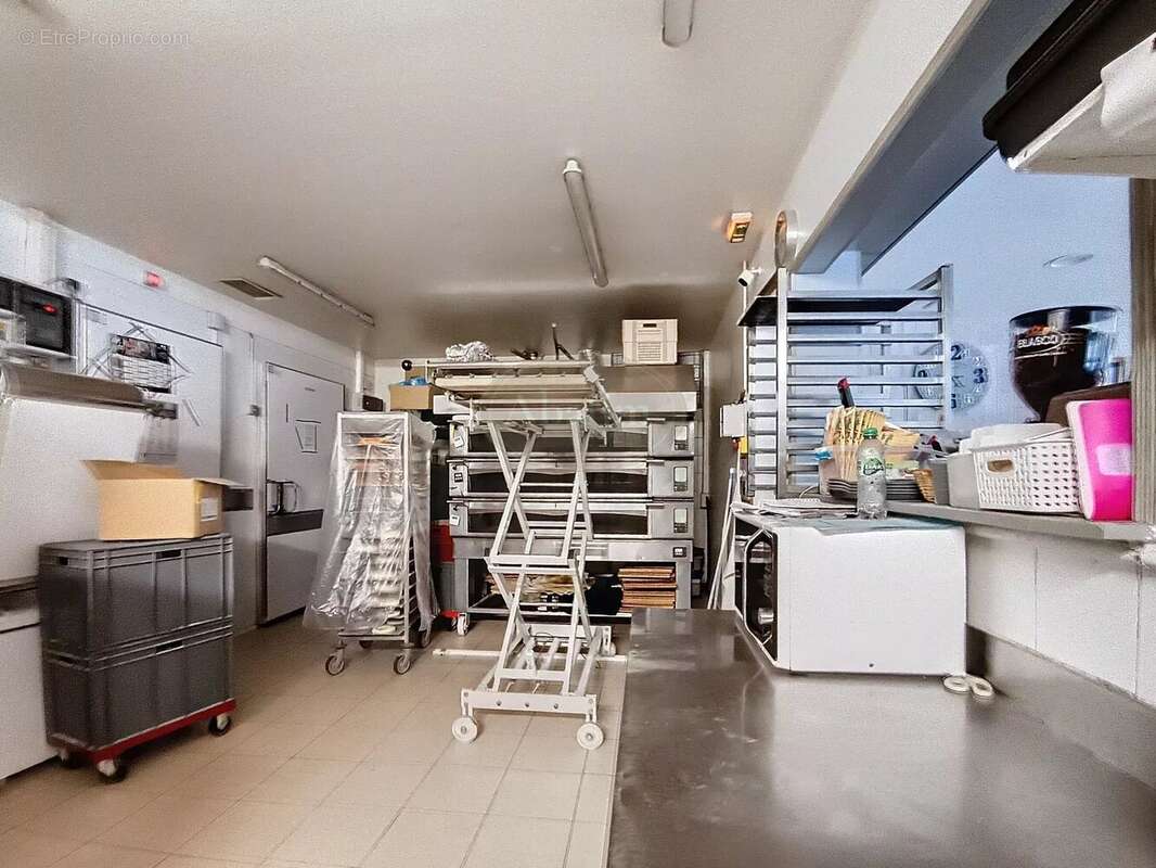 Commerce à BAGNERES-DE-LUCHON