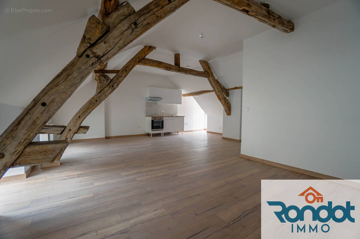 Appartement à IS-SUR-TILLE