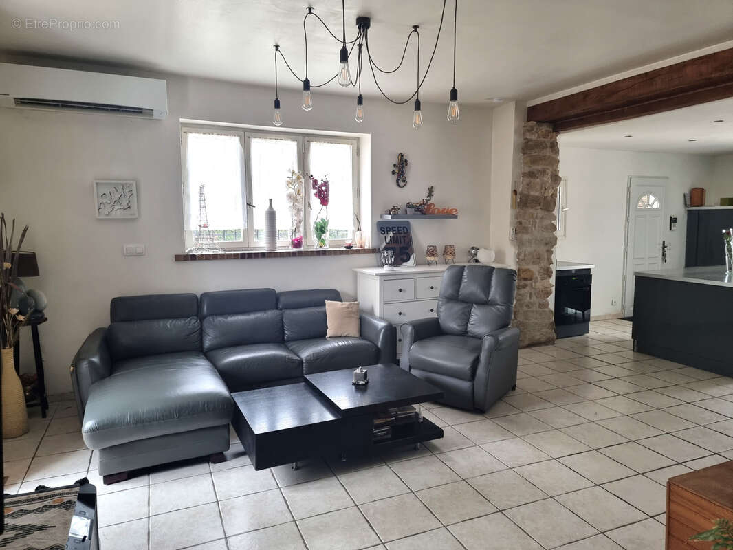 Maison à LIVRY-SUR-SEINE