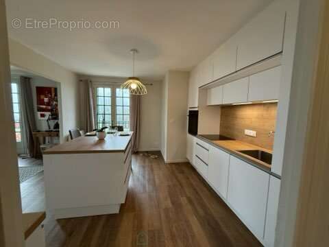 Maison à CENAC-ET-SAINT-JULIEN