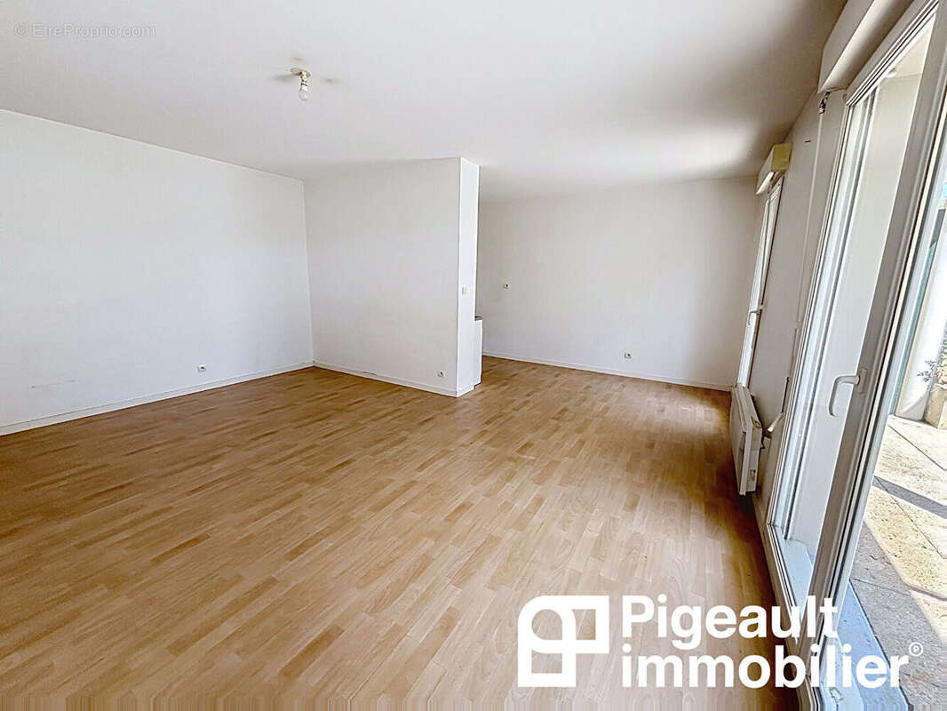 Appartement à REZE