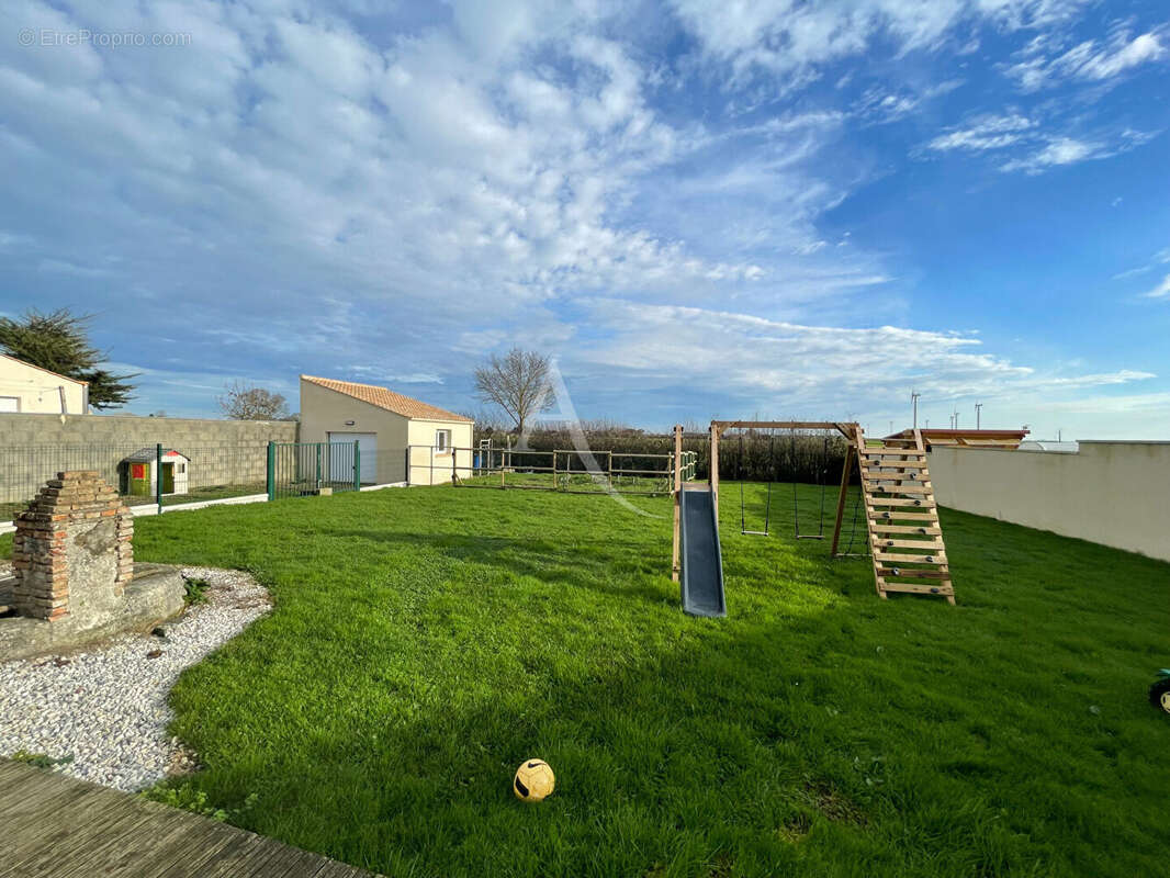 Maison à LE BERNARD