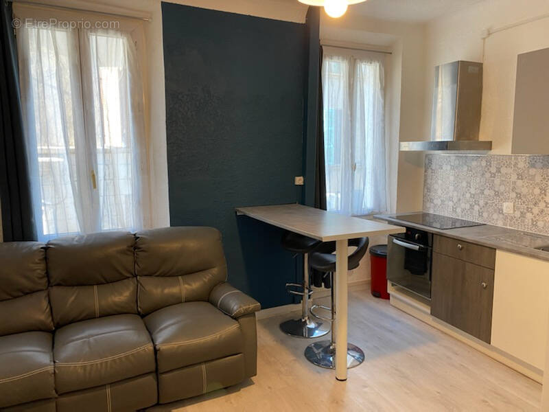 Appartement à CARCES