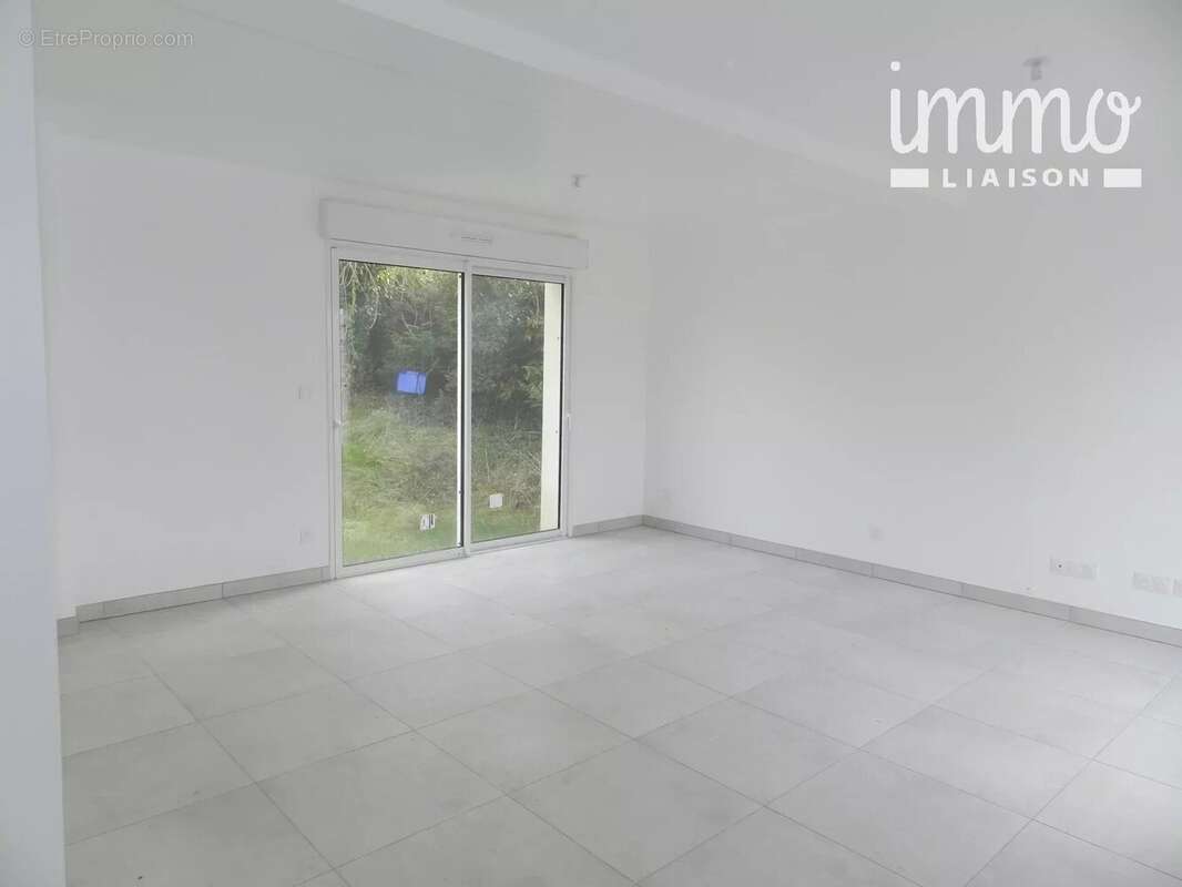 Maison à LA VILLE-DU-BOIS