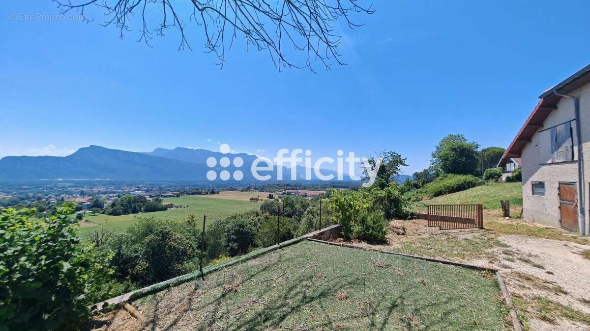 Maison 150 m² à Moirans  - photo 2