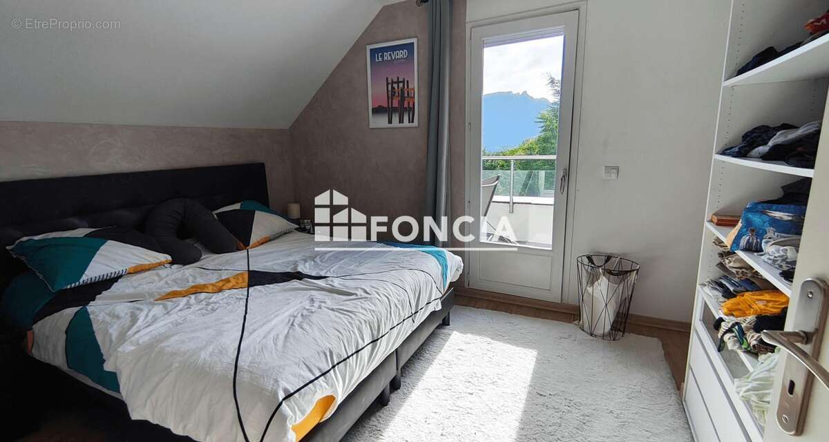 Maison contemporaine T5 de 2016 – 3 niveaux – Pompe à chaleur – Garage – Terrain de 733 m² - photo 13