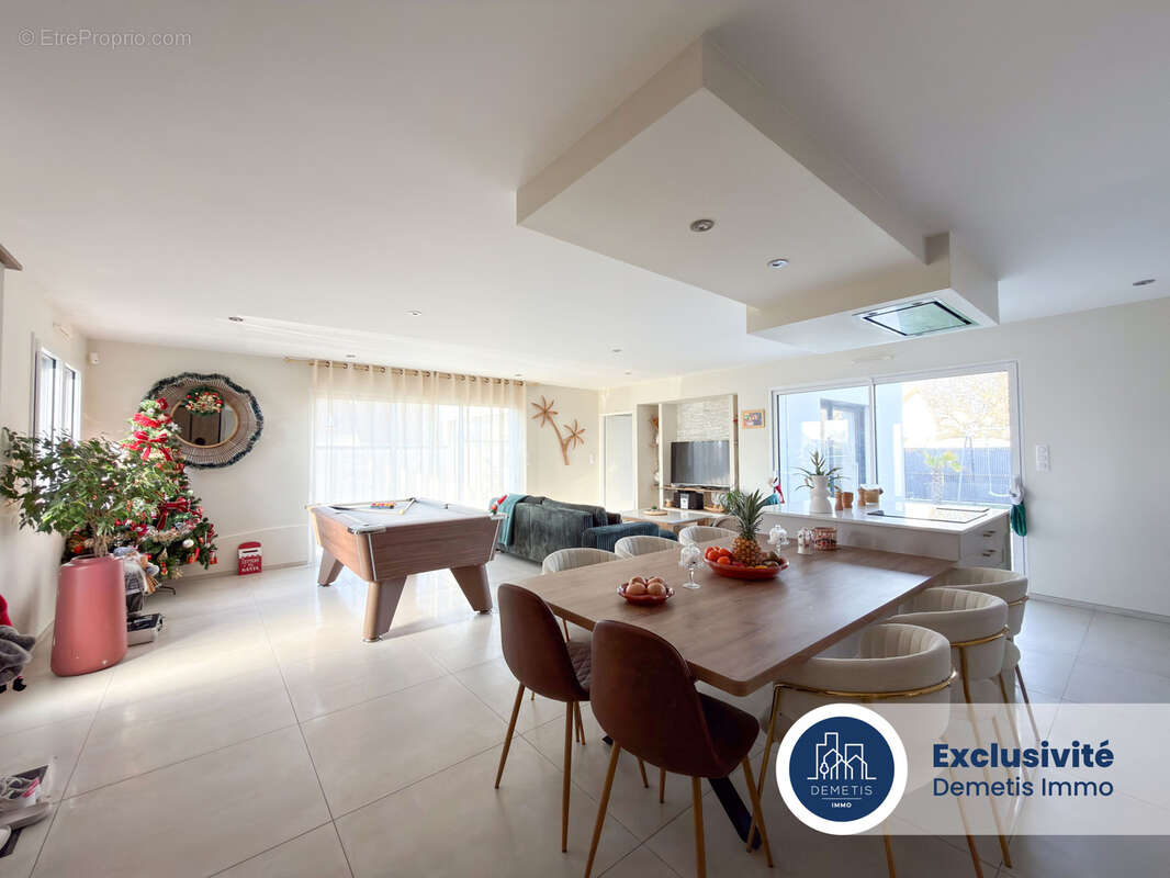 Maison à JOUE-L'ABBE