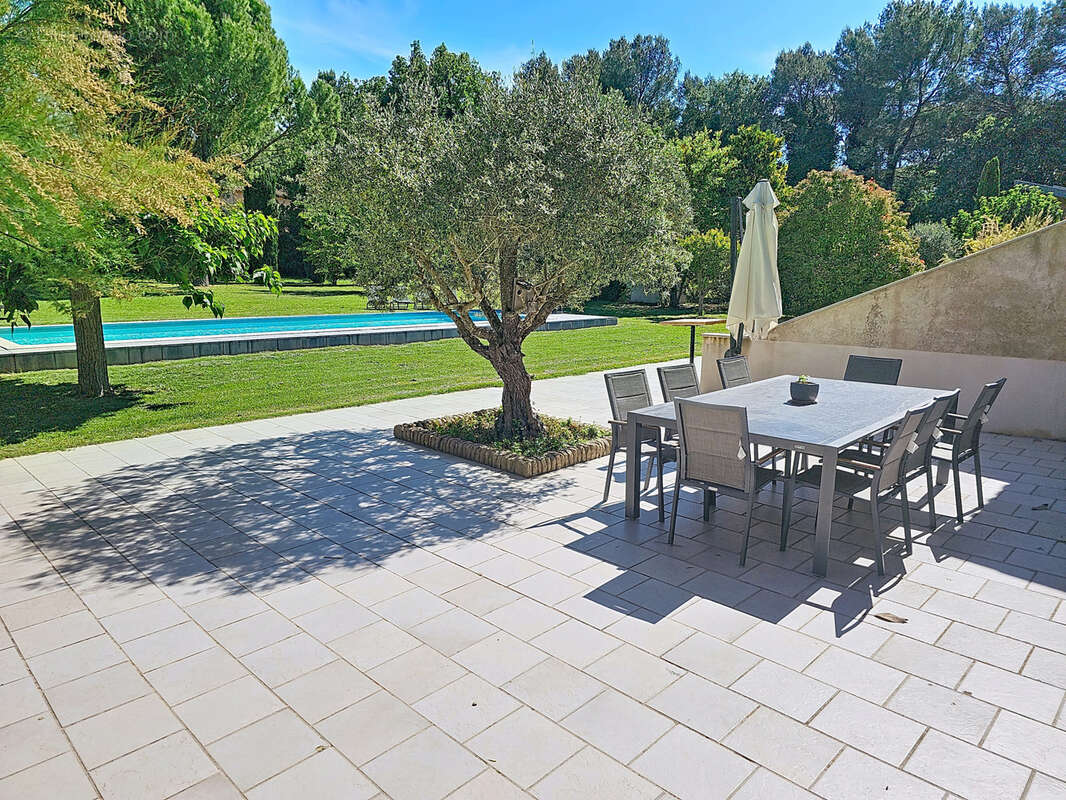 Maison à MEYRARGUES