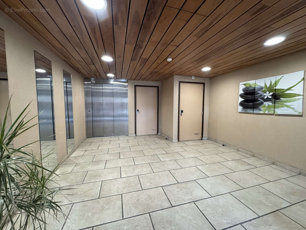 Appartement à LA FOUILLOUSE