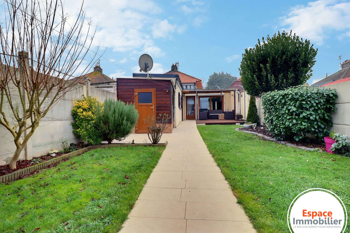 Maison à NEUVILLE-SUR-ESCAUT