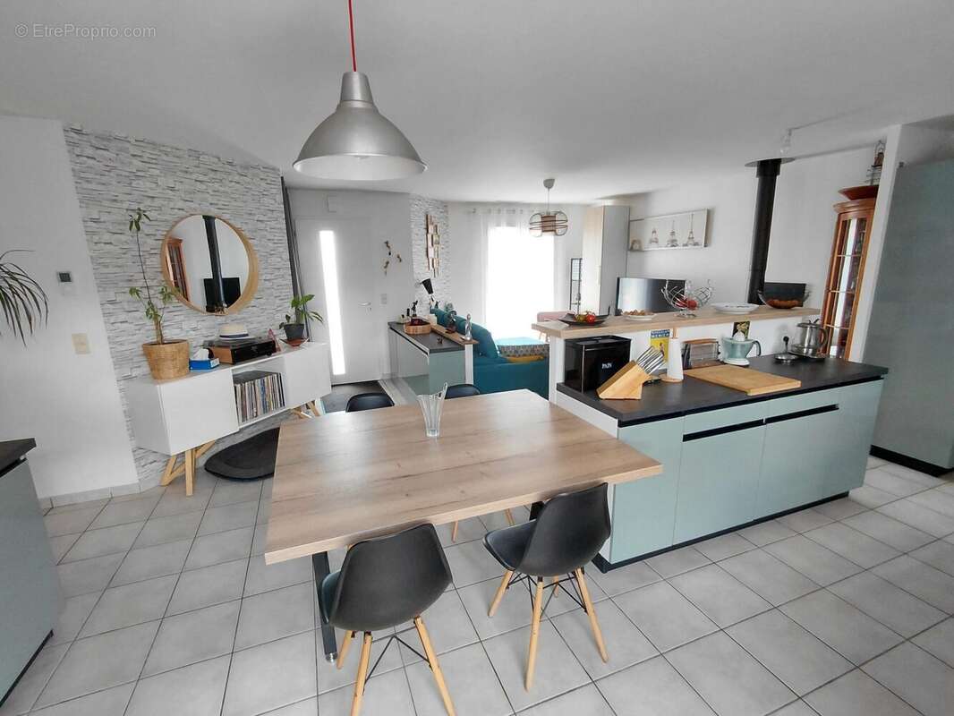 Maison 92 m² à Vayres  - photo 6