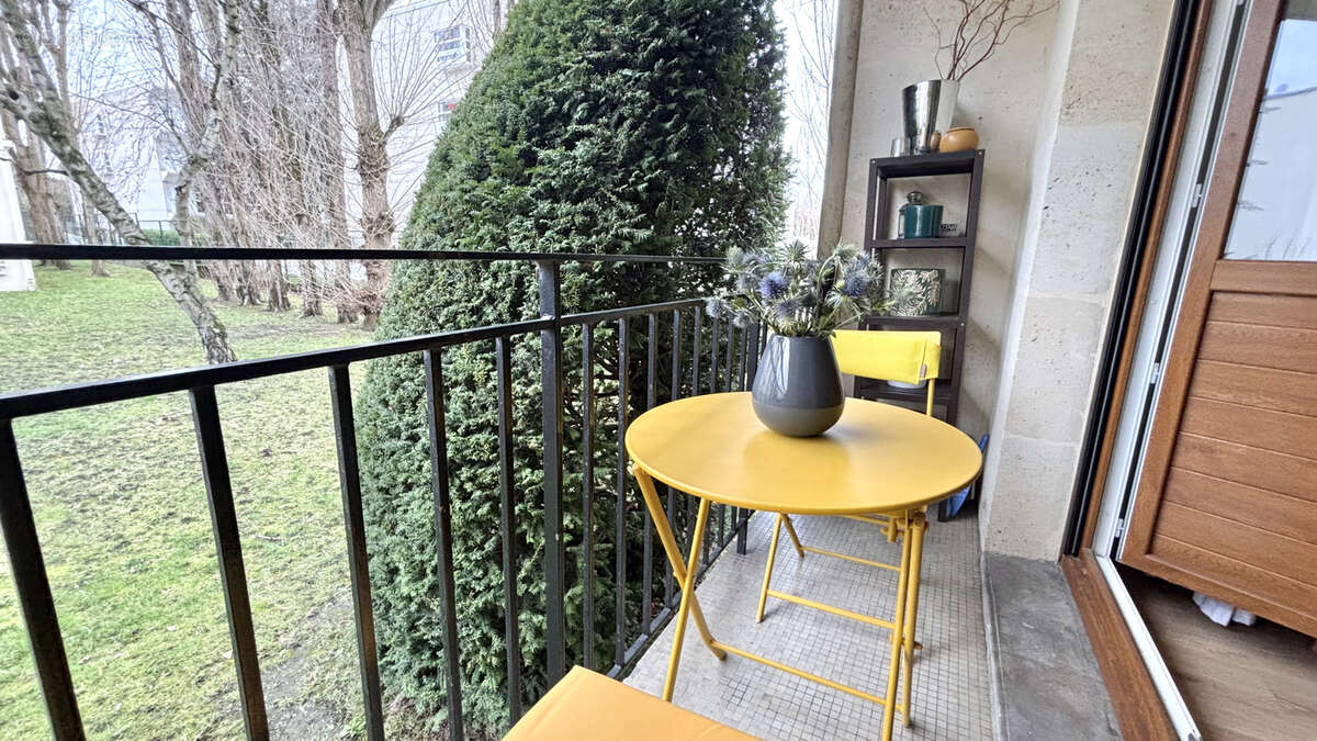 Appartement à ENGHIEN-LES-BAINS