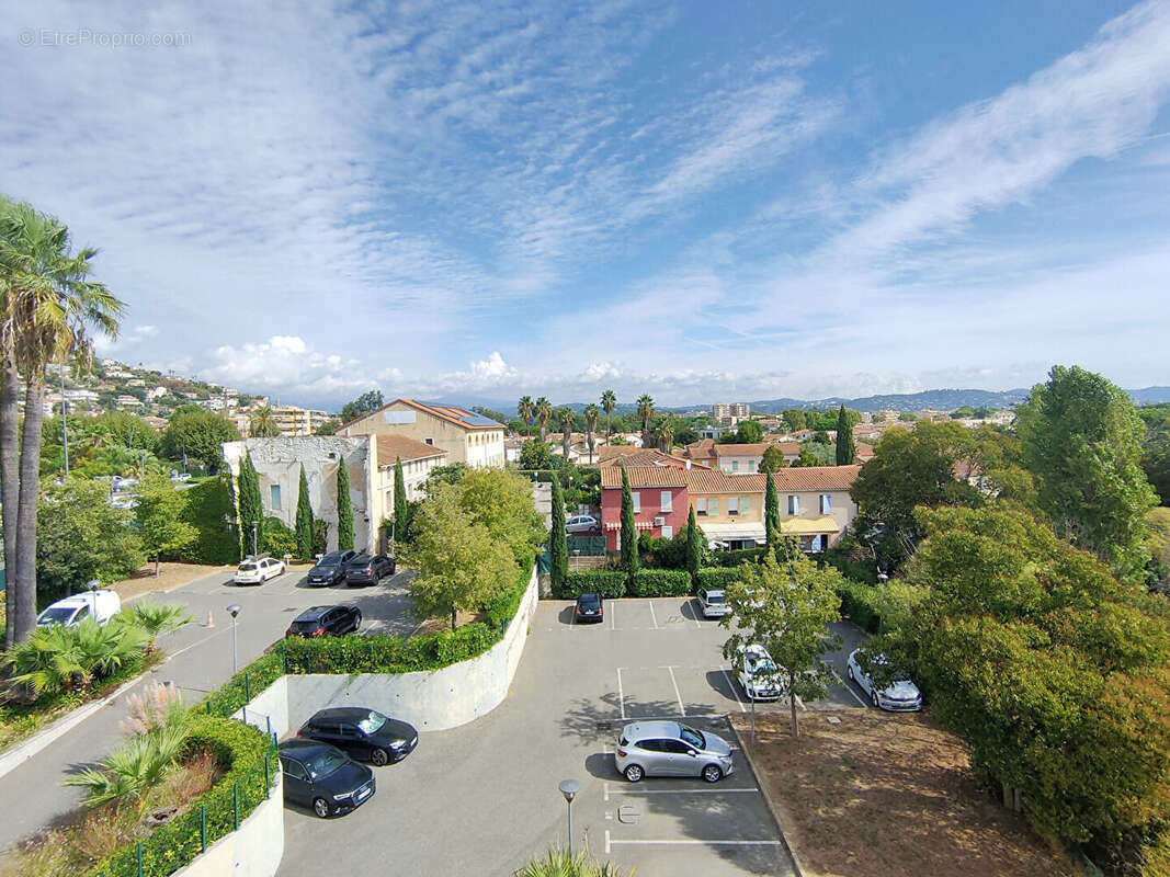 Appartement à MANDELIEU-LA-NAPOULE