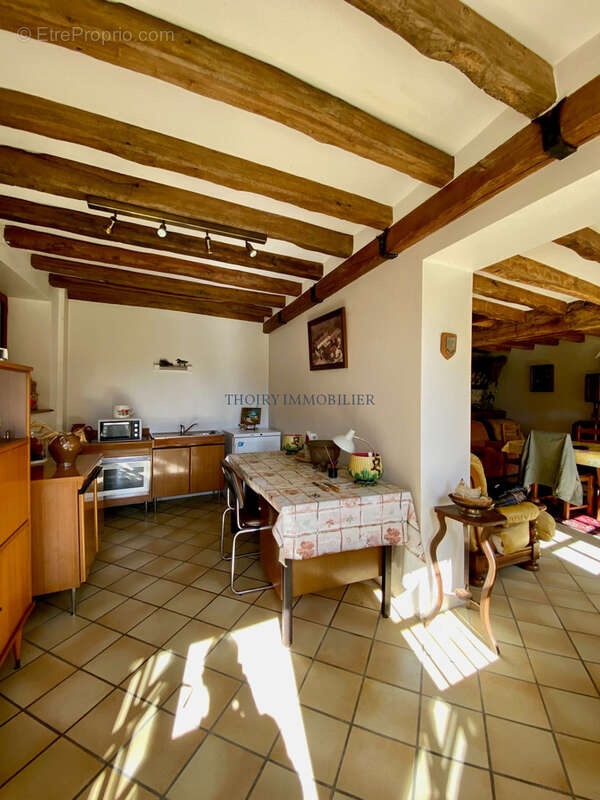 Maison à THOIRY
