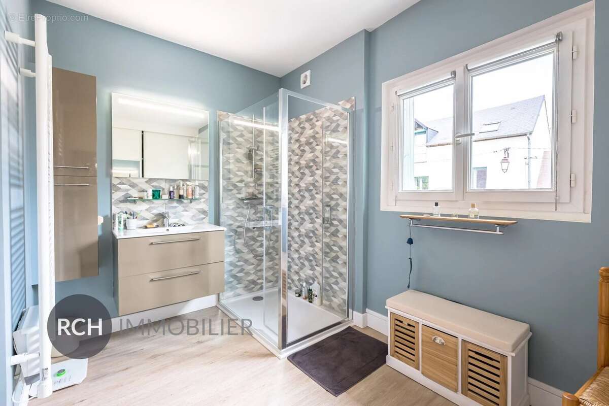 Appartement à HOUDAN