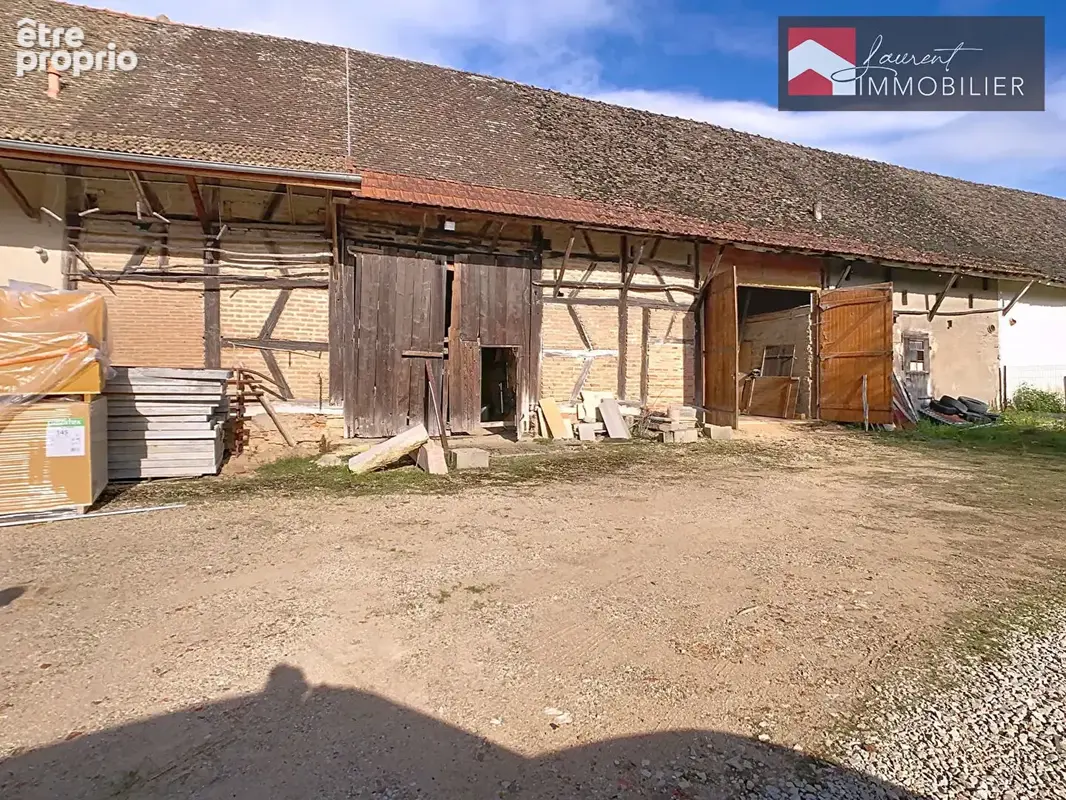 A Simandre  - Grange à fort potentiel 150 m² aménageables - photo 13