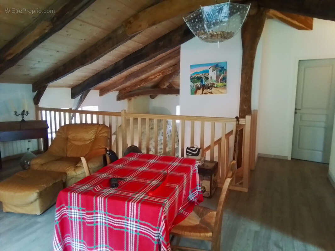 Maison à ANTRAIGUES-SUR-VOLANE